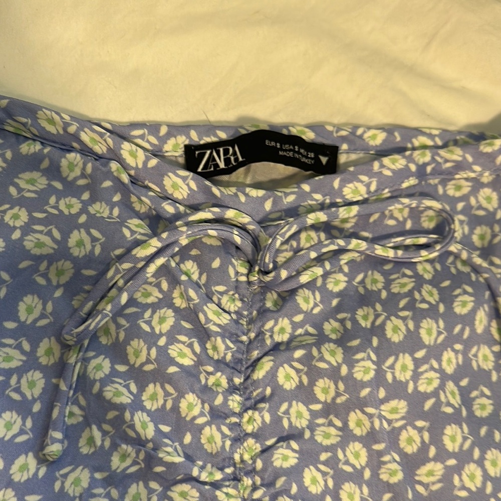 Floral Two-Piece Set in Blue and White - Picture 4 of 7